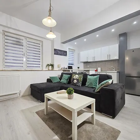 White Apartment By Hilton II-2