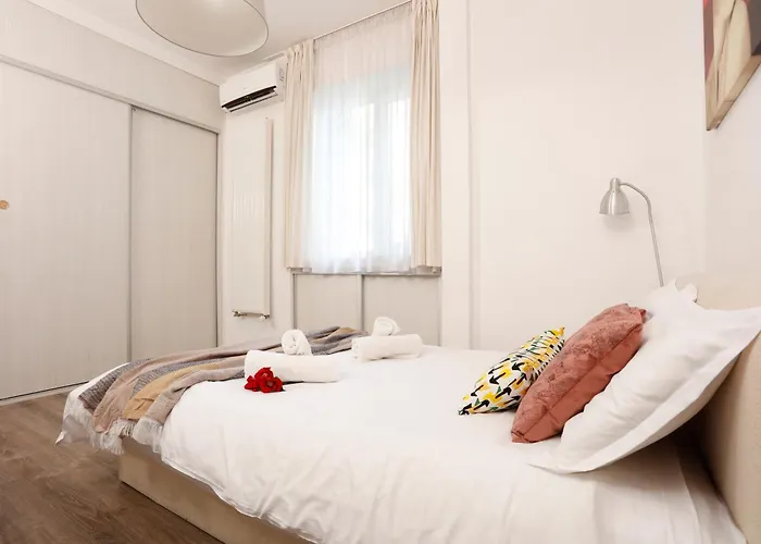 Lovely victoriei studio Bucureşti